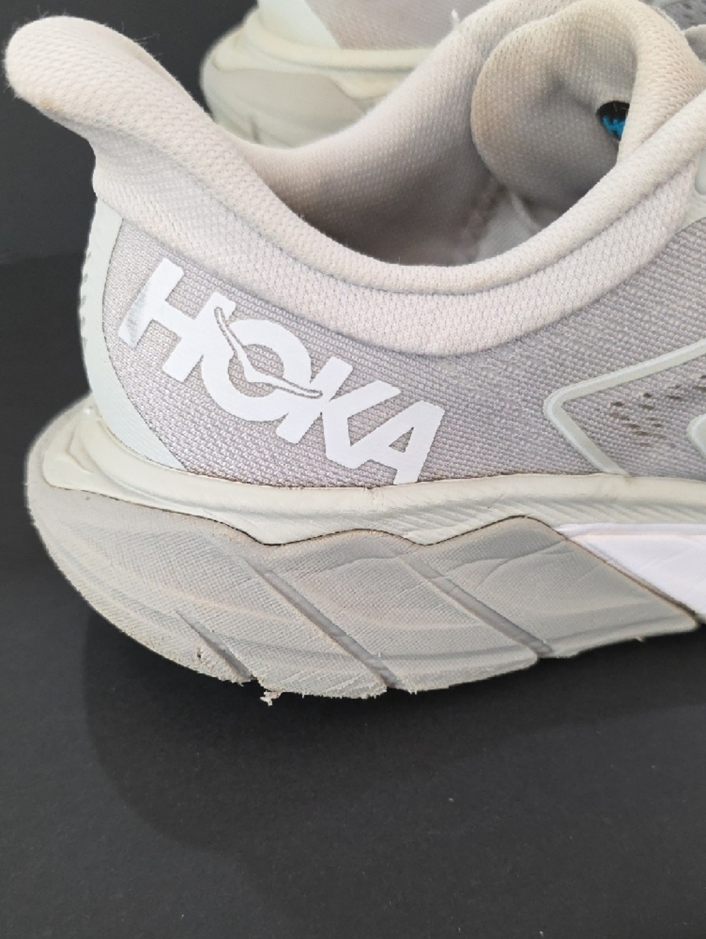 Hoka Arahi 5 Womens Pale Gray Cushioned Running Sneakers Size 8.5 - Picture 4 of 10